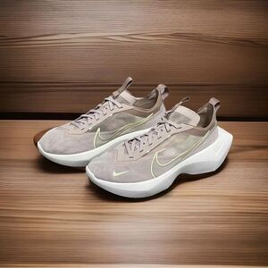 Nike Vista Lite C10905-200 Women's Running Shoes Size 10.5M